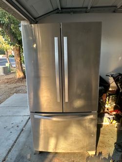 Whirlpool French door refrigerator