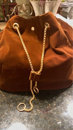 BEAUTIFUL PURSE ( Brand New) With Gold Accents 