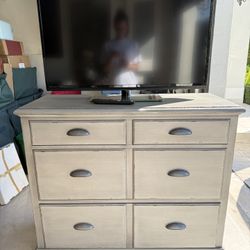 Ethan Allen file Cabinet/ chest 