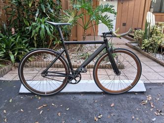 State Bicycle Black Label Fixie / Fixed Gear / Single Speed Bike