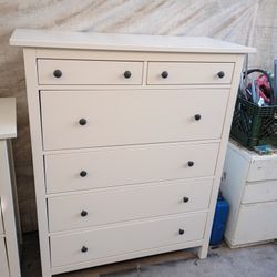 White Ikea Hemnes Dresser