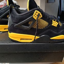 Jordan 4 Yellow Thunder 