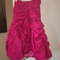 Gorgeous barbie hot pink dress