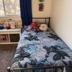 Twin beds with mattress