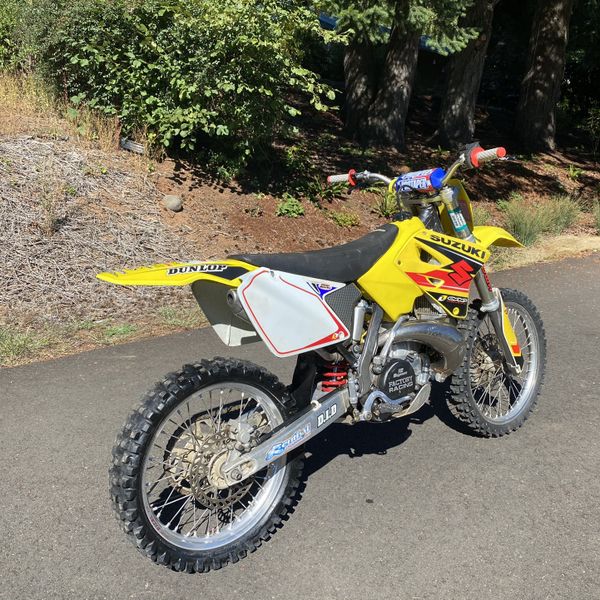 2002 suzuki Rm250 Two Stroke 250 Title In Hand for Sale in Sandy, OR