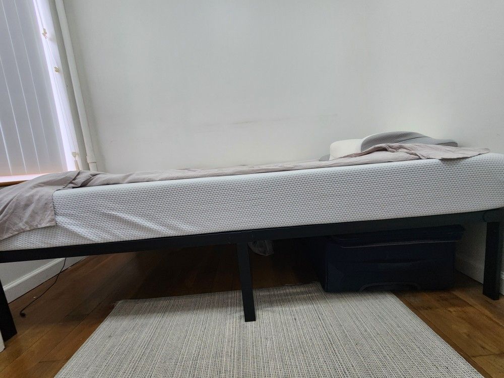 Twin Size Bed With Mattress