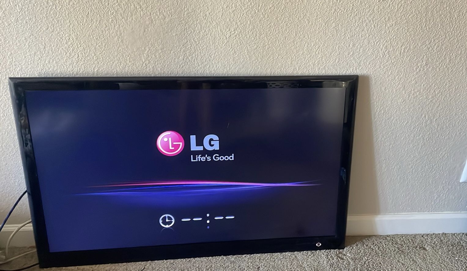 LG TV 47inch