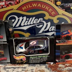 Hot Wheels. NASCAR. 