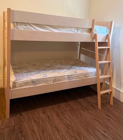Bunk Beds- Twin & Twin