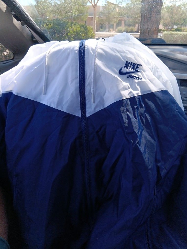 XL Nike Sport wear Windbreaker