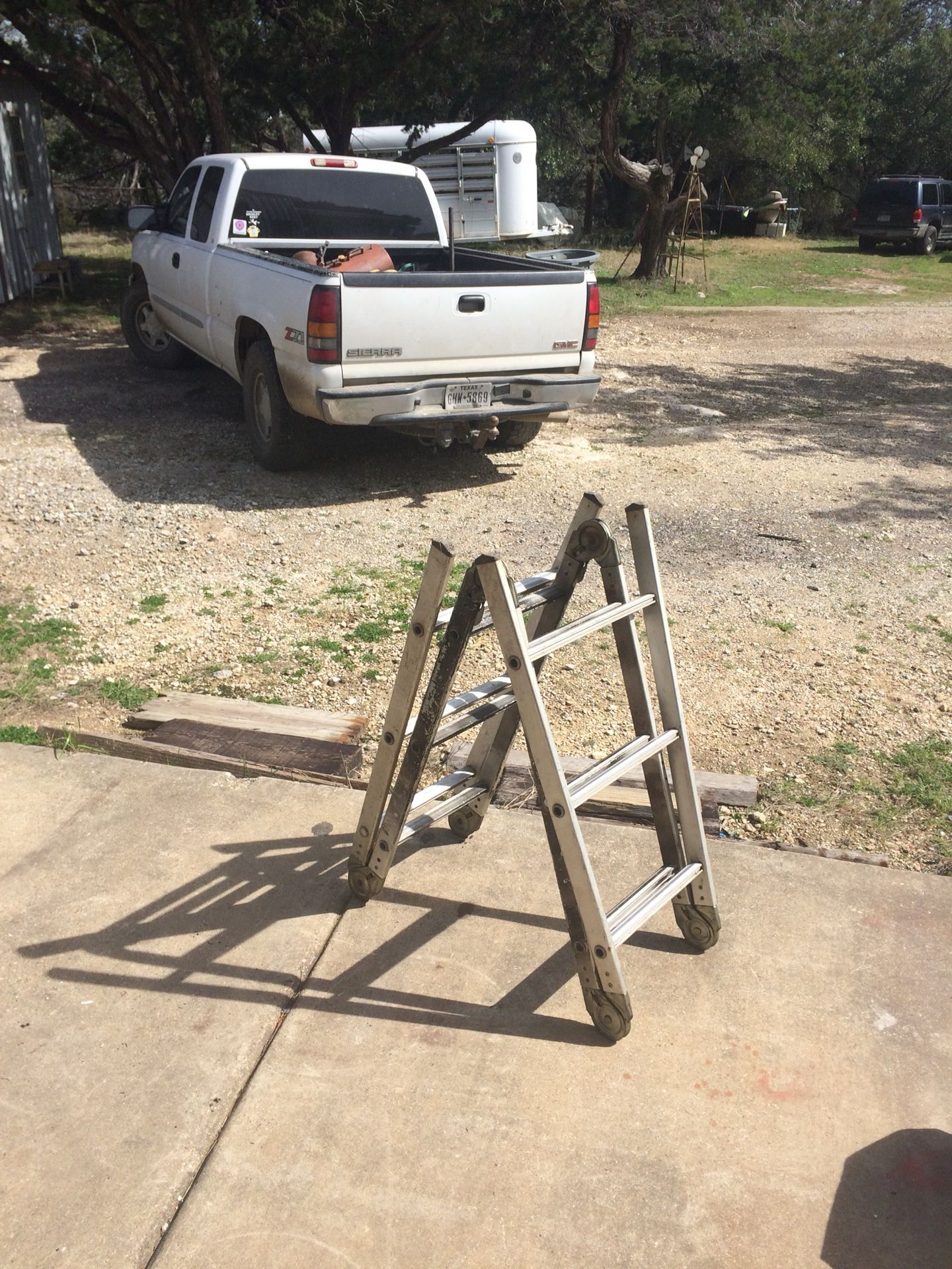 12 foot folding ladder. Will make sawhorses. 2 available works fine.