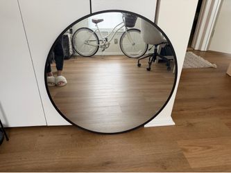 Round Mirror