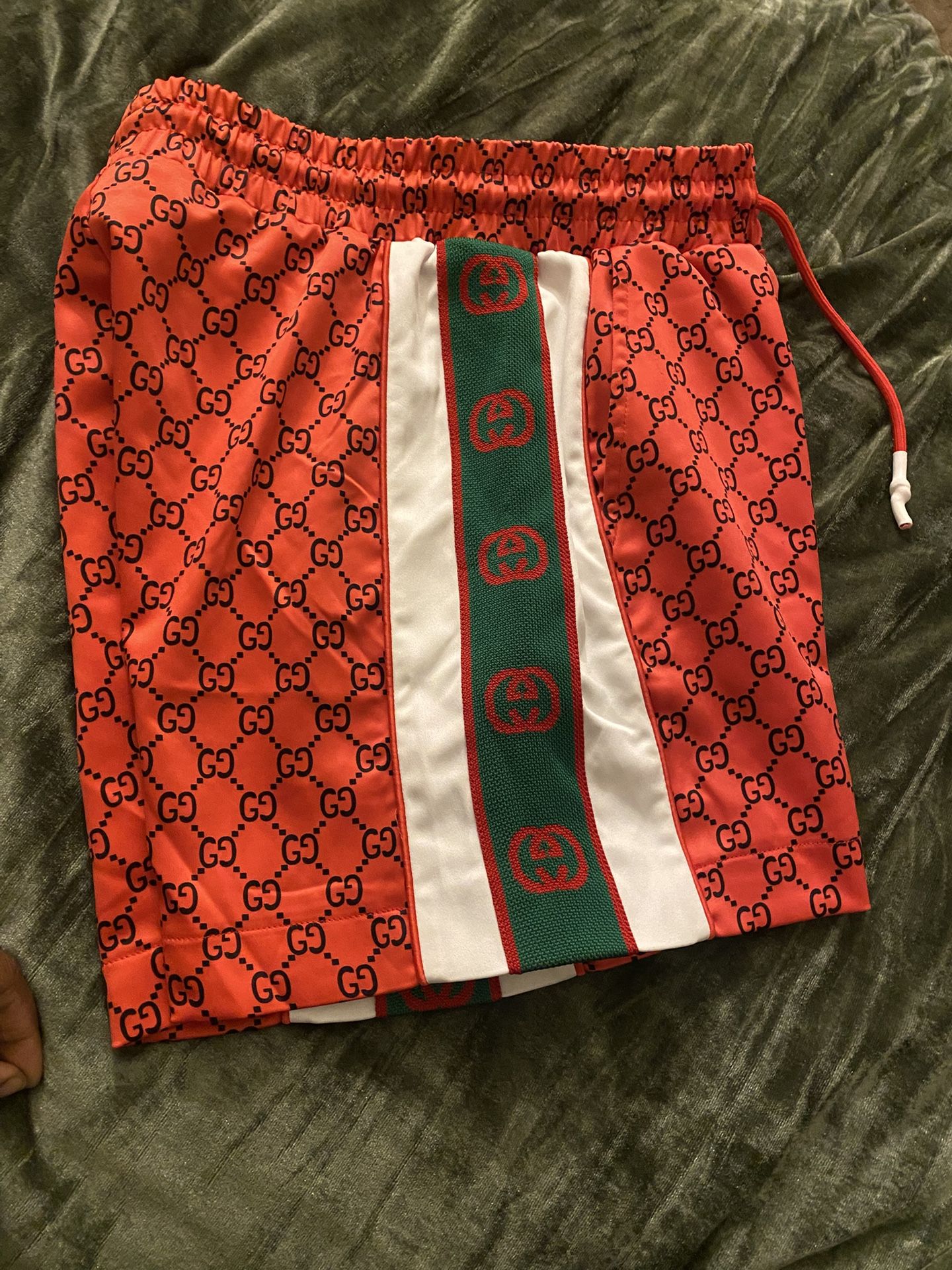 Gucci Men’s Shorts Size Small