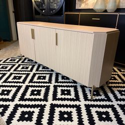 New 3 Door Modern Credenza Tv Stand With Shelves  