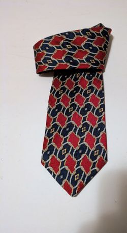 Executive Collection Men's Red and Navy Patterned Silk Tie Neckwear 100% Silk
