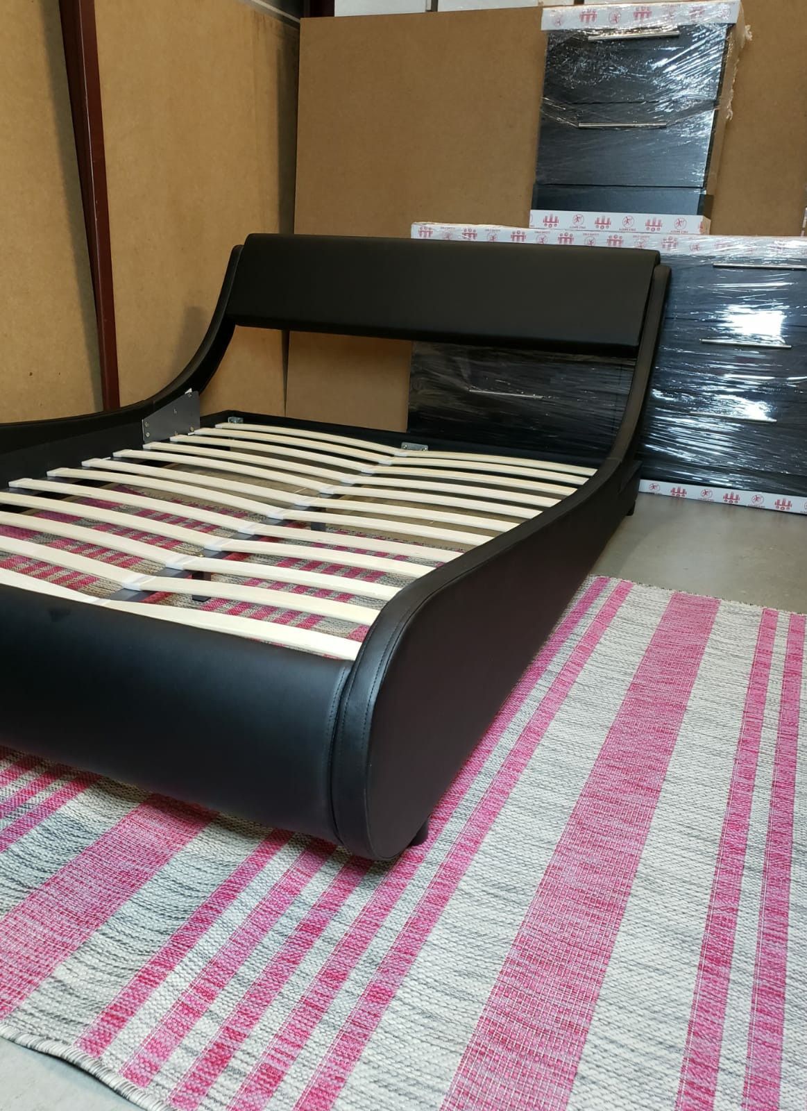 🌈NEW QUEEN PLATFORM BED FRAME, DRESSER AND NIGHTSTAND. Mattress sold separately