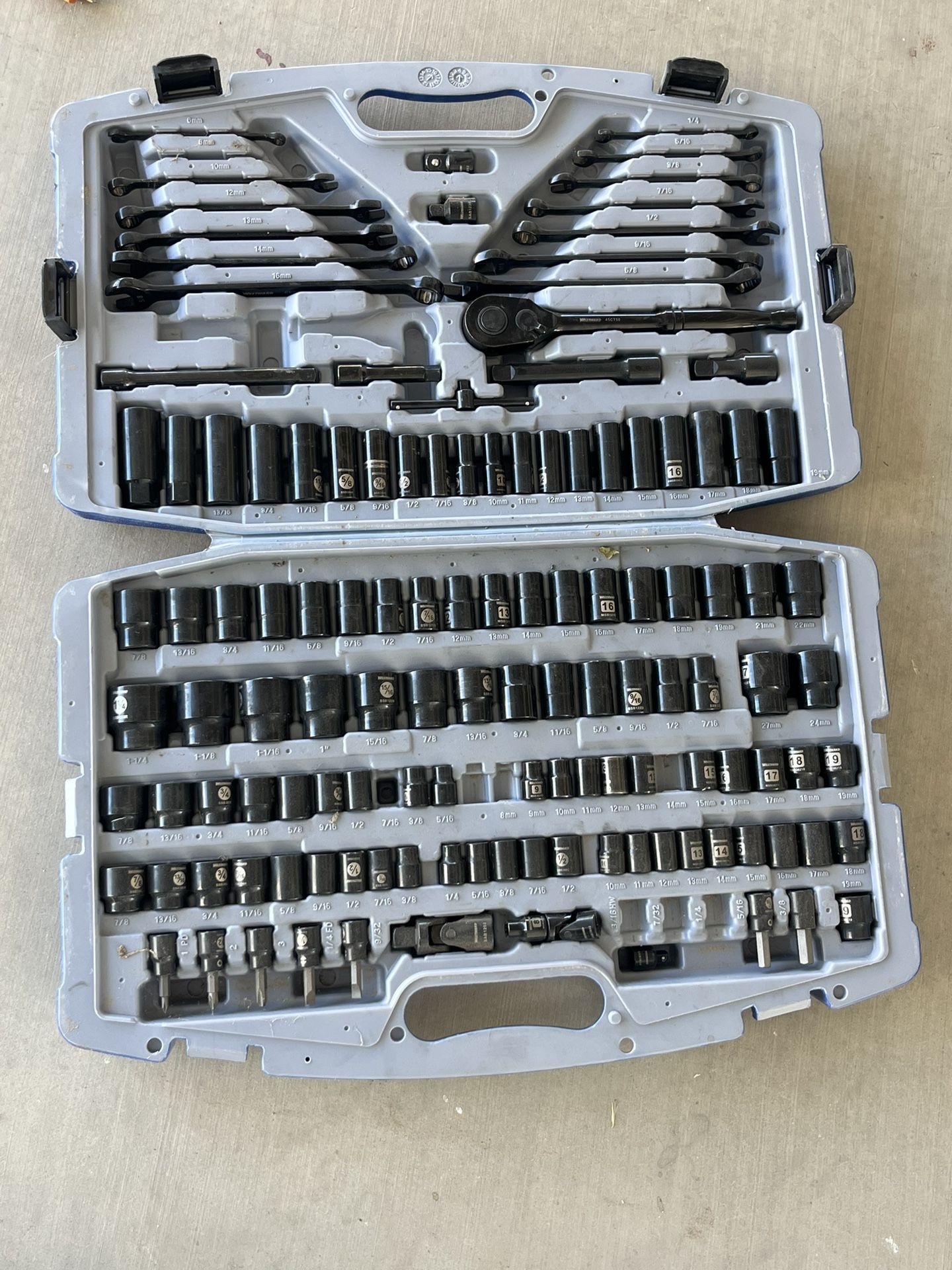 WestWard 1KEH5 Socket set