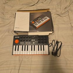 Avatar EMK-25 MIDI keyboard 
