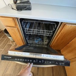 Like new kitchen appliances