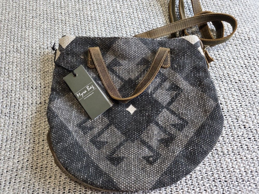 Myra Bag