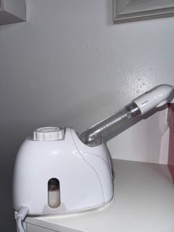 Mini facial steamer