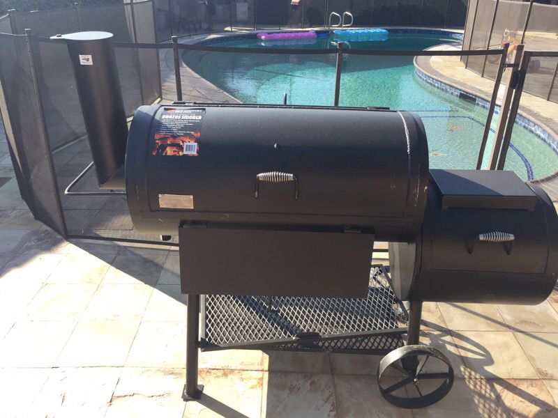 Old Country BBQ Pits Brazos Loaded 35 Offset Charcoal Smoker w/ Counterweight - OC20X60L