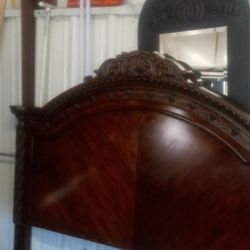 King Bedroom Set By Ashley Northshore 