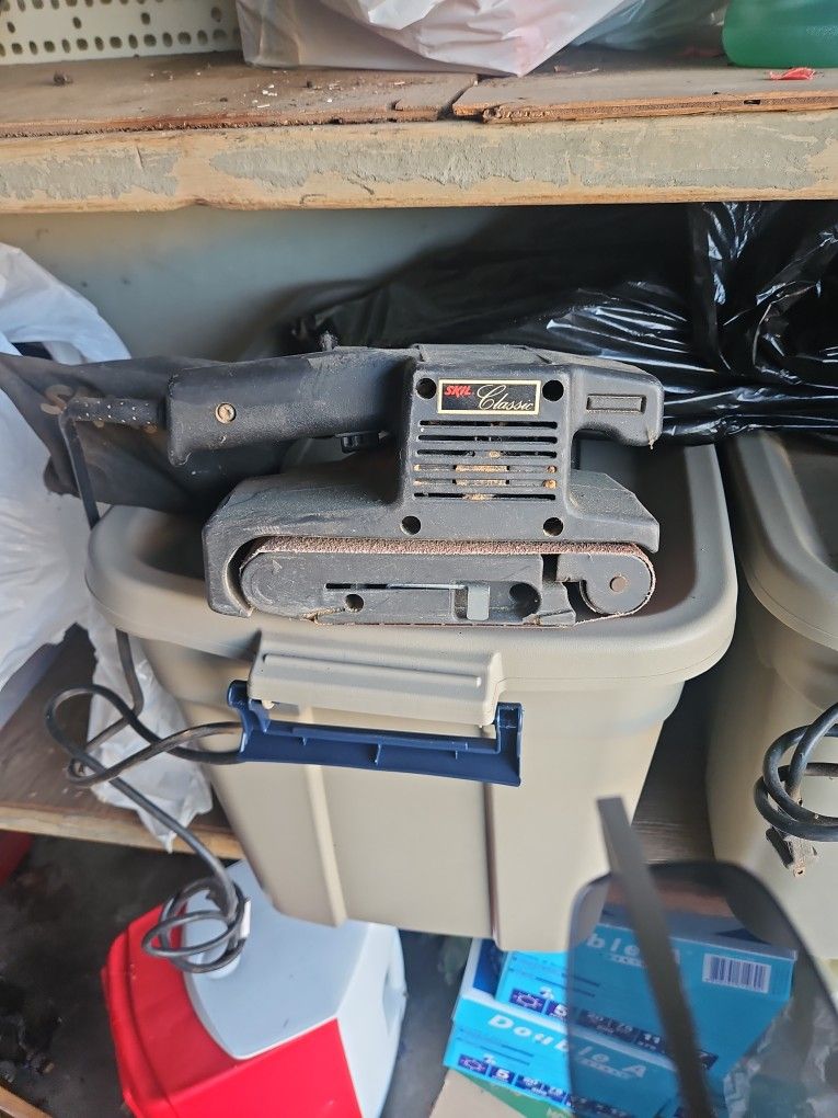 Skil Classic Sander. Holding It For Buyer Until Sat at 5 PM