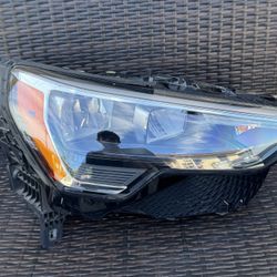 2019 2020 2021 2022 2023 2024 Audi Q3 Right Passenger Side LED Headlight OEM 83A941012B