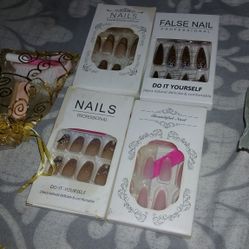 Fake Nails Different Style With Glue And Nail File