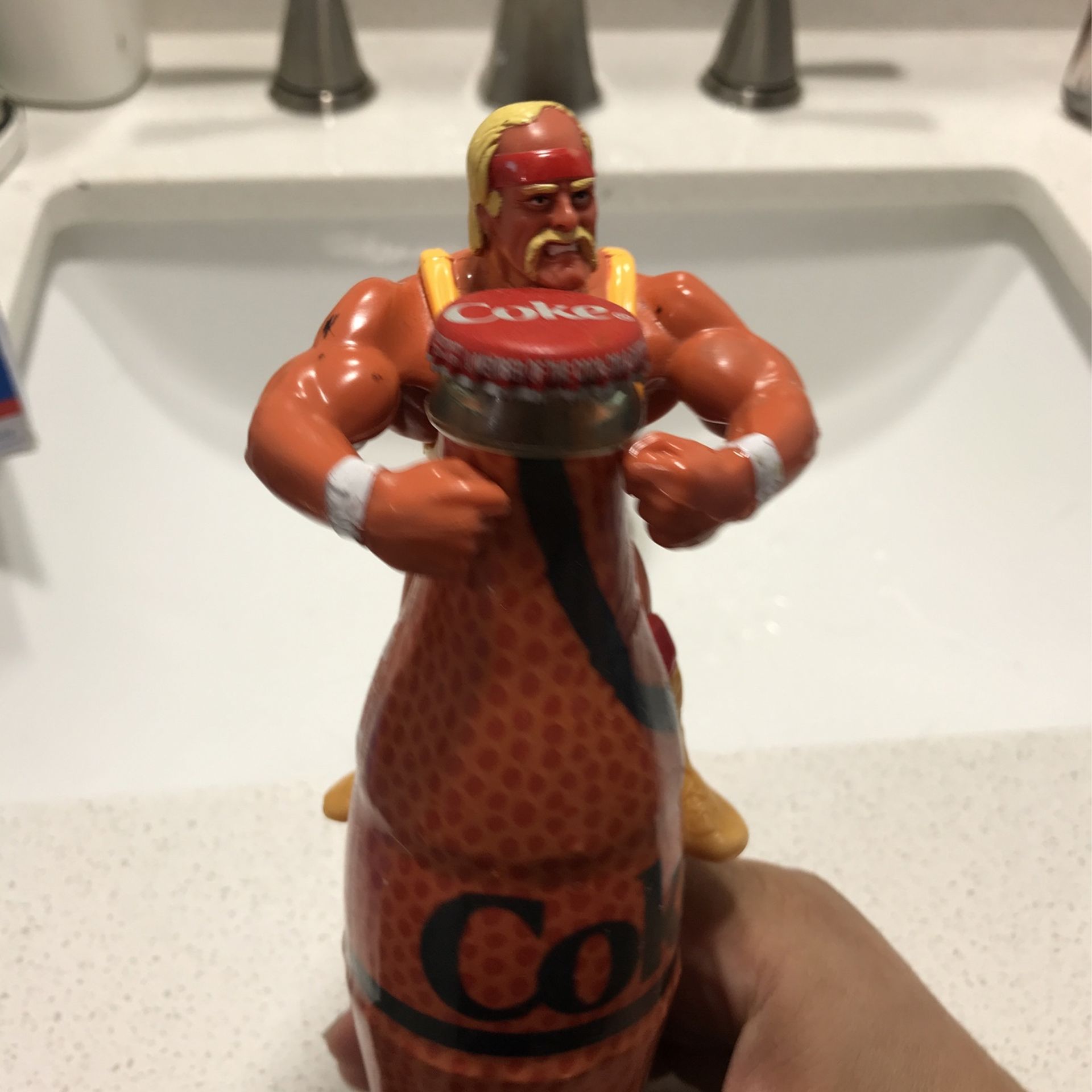 Hulk Hogan Pythons Grip And Collector’s Coke