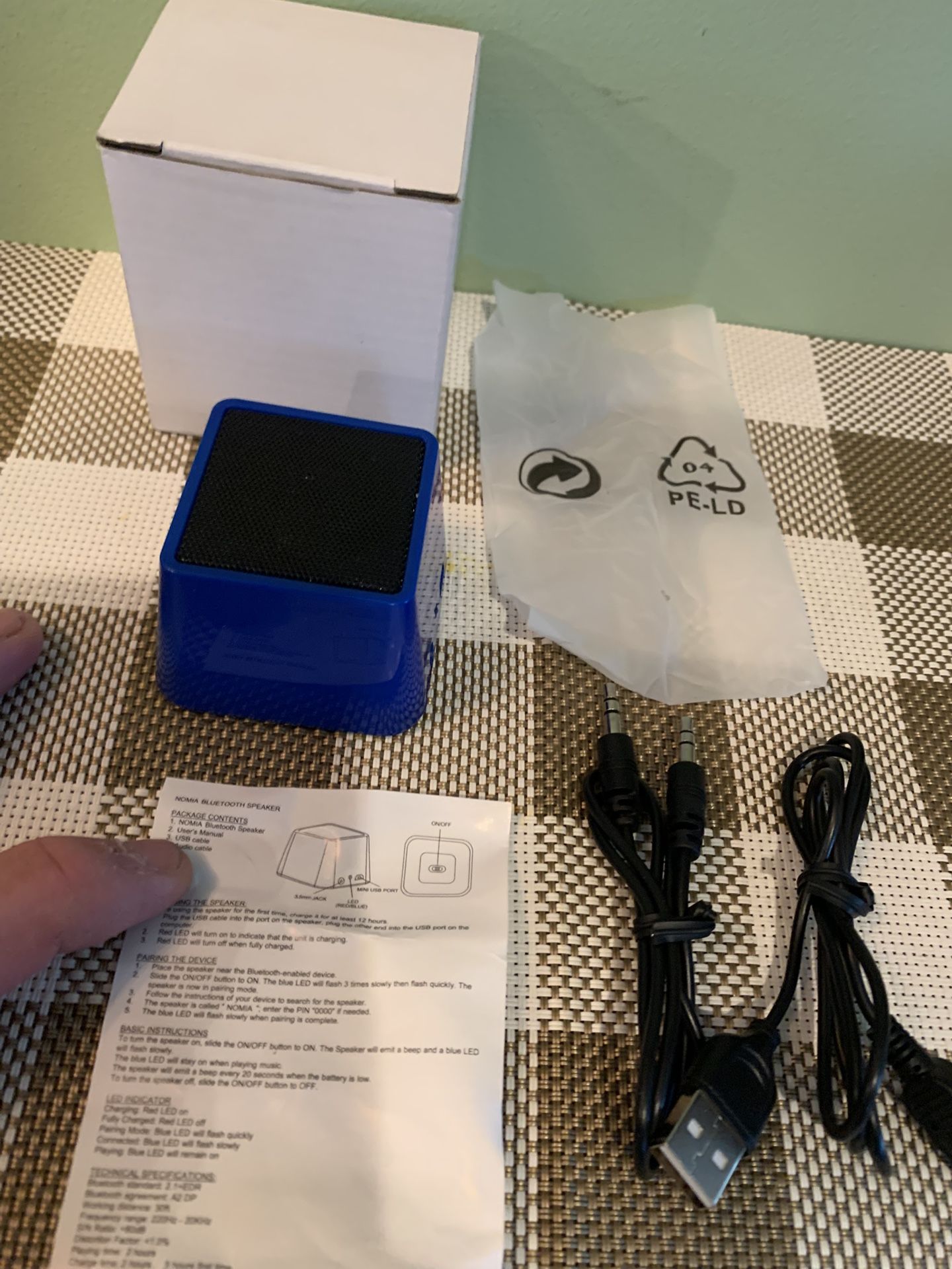 New Bluetooth Portable Speaker, Multiple Charge Cables, On/ Off Switch