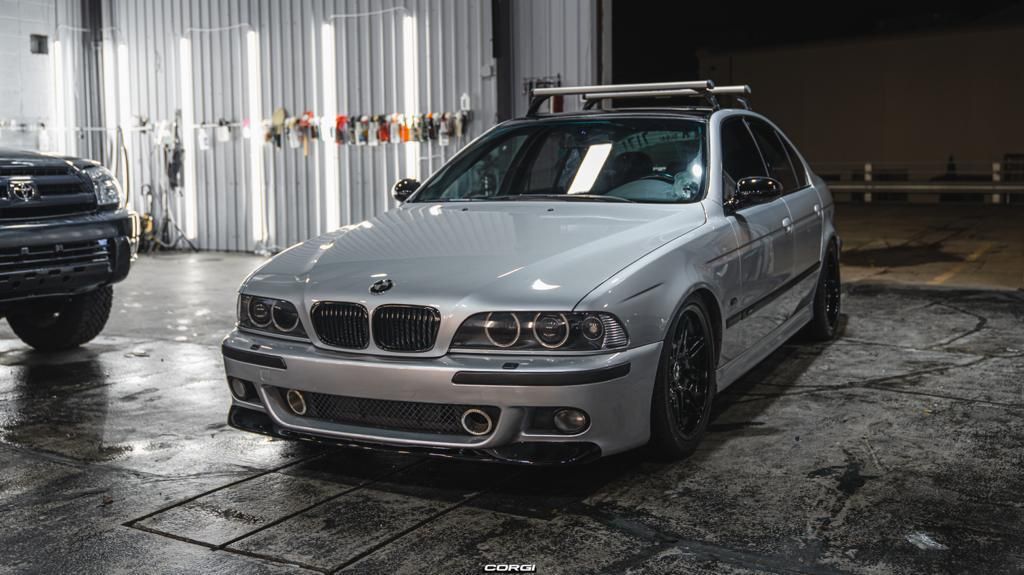 2000 BMW M5