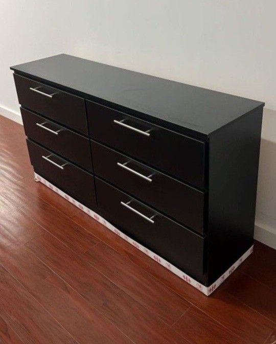 Brand New DRESSER ASSEMBLED BLACK AND WHITE COMODA NUEVA 6 DRAWERS