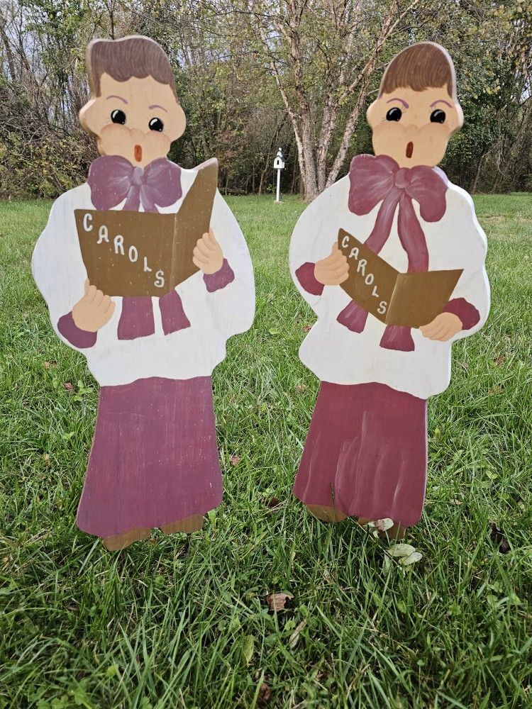 $25.00 - 26" Christmas Carolers, Handcrafted & Handpainted Wood! Garden Or Interior Display! Lowest Price!