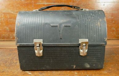 Vintage American Thermos Product, Black Metal ‘V’ Metal Lunchbox