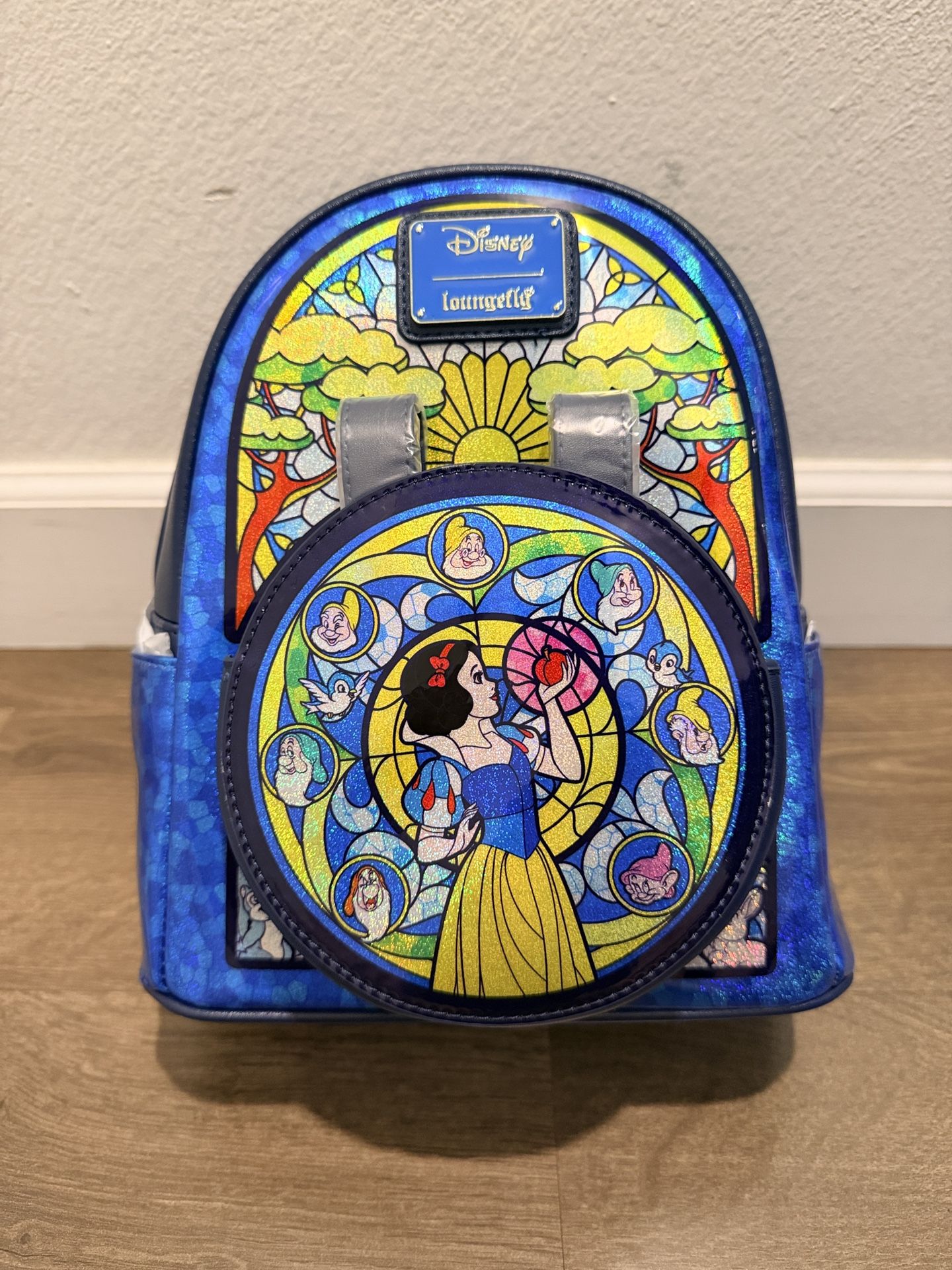 Loungefly Disney Princess Stained Glass Snow White Mini-Backpack In Hand NEW