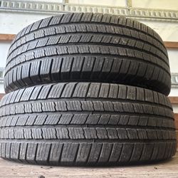 265/70R17 Michelin Defender Tires 