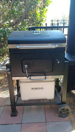 CHARCOAL BBQ GRILL