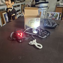 "NEW " Avanto Pro Chest Running Light For Joggers, Dog Walkers, Cyclists ETC 3-4 Hour Usage Time With USB Rechargeable Battery W/Straps USB Wire Incl