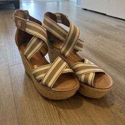 Women’s Wedge Sandals 