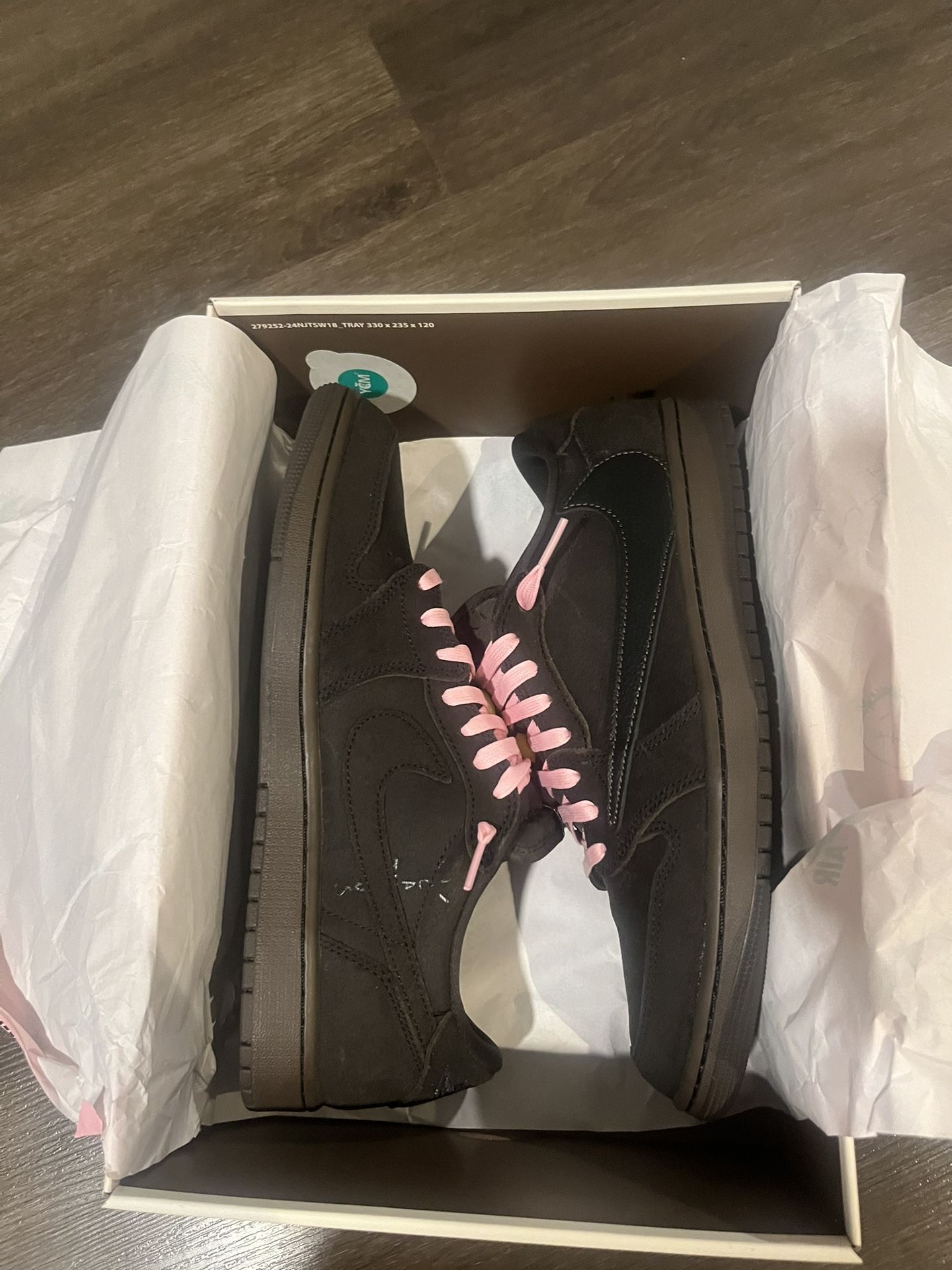 Jordan 1 Low Travis Scott