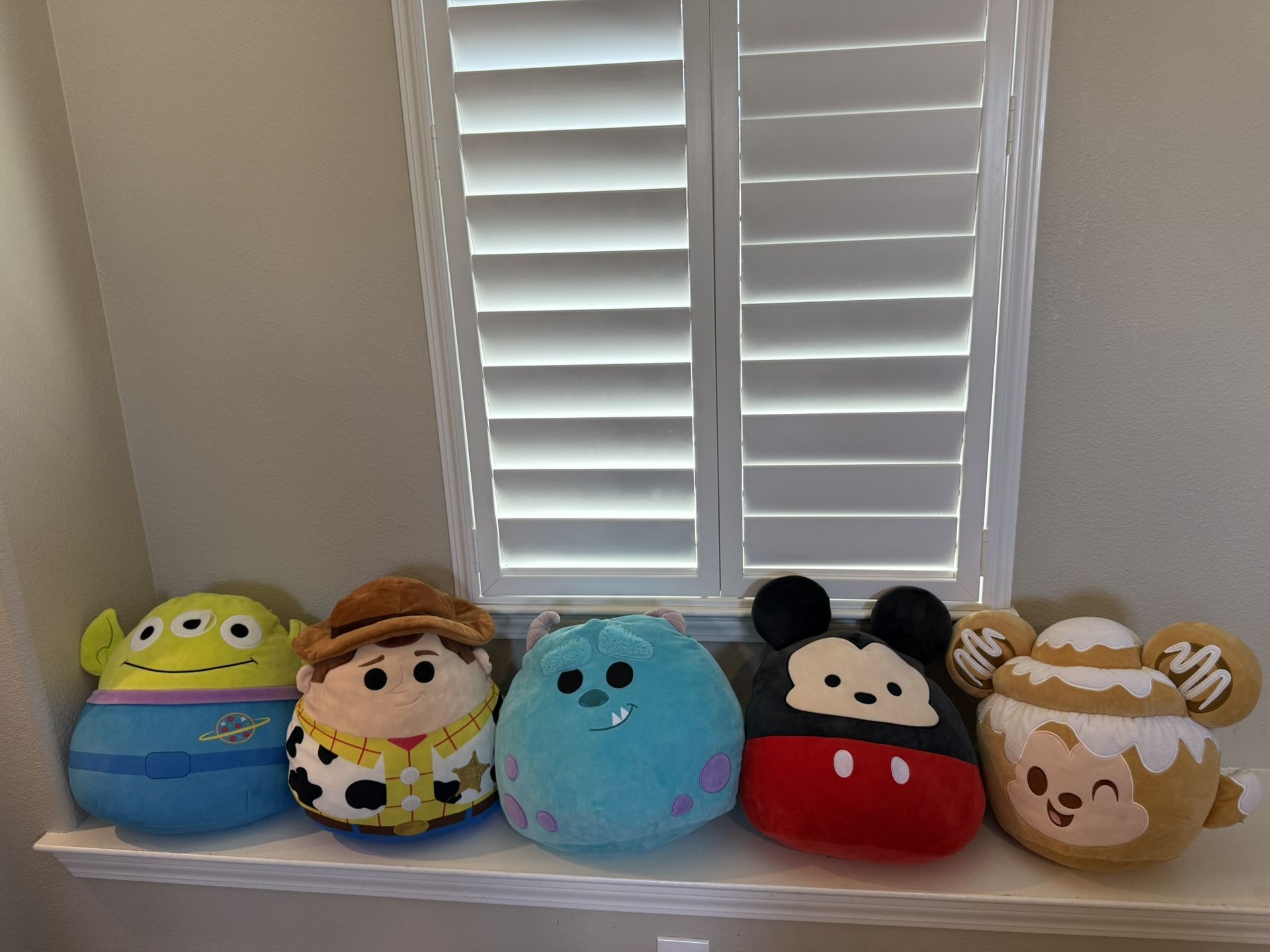 5 Disney Squishmallows $20