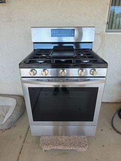 Samsung gas range/oven