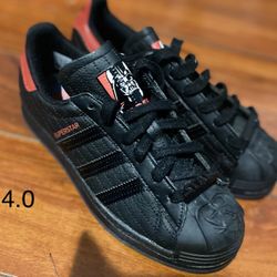 Adidas Star war Edition Size 4