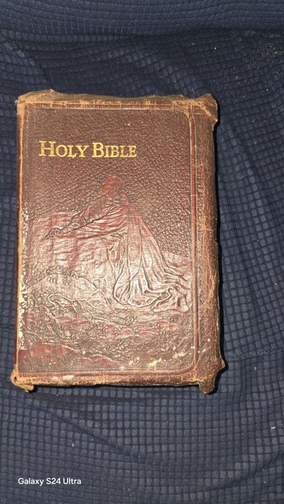 1943 King James Version Bible