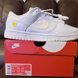 Nike Dunk Low Valentines Day Yellow Heart