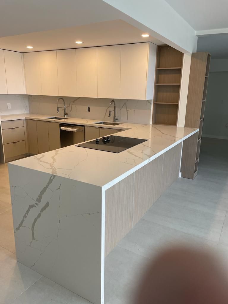 Kichen cabinet all included