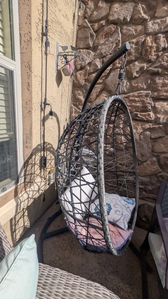 Sunnydaze® Oliver 48-Inch Hanging Egg Chair