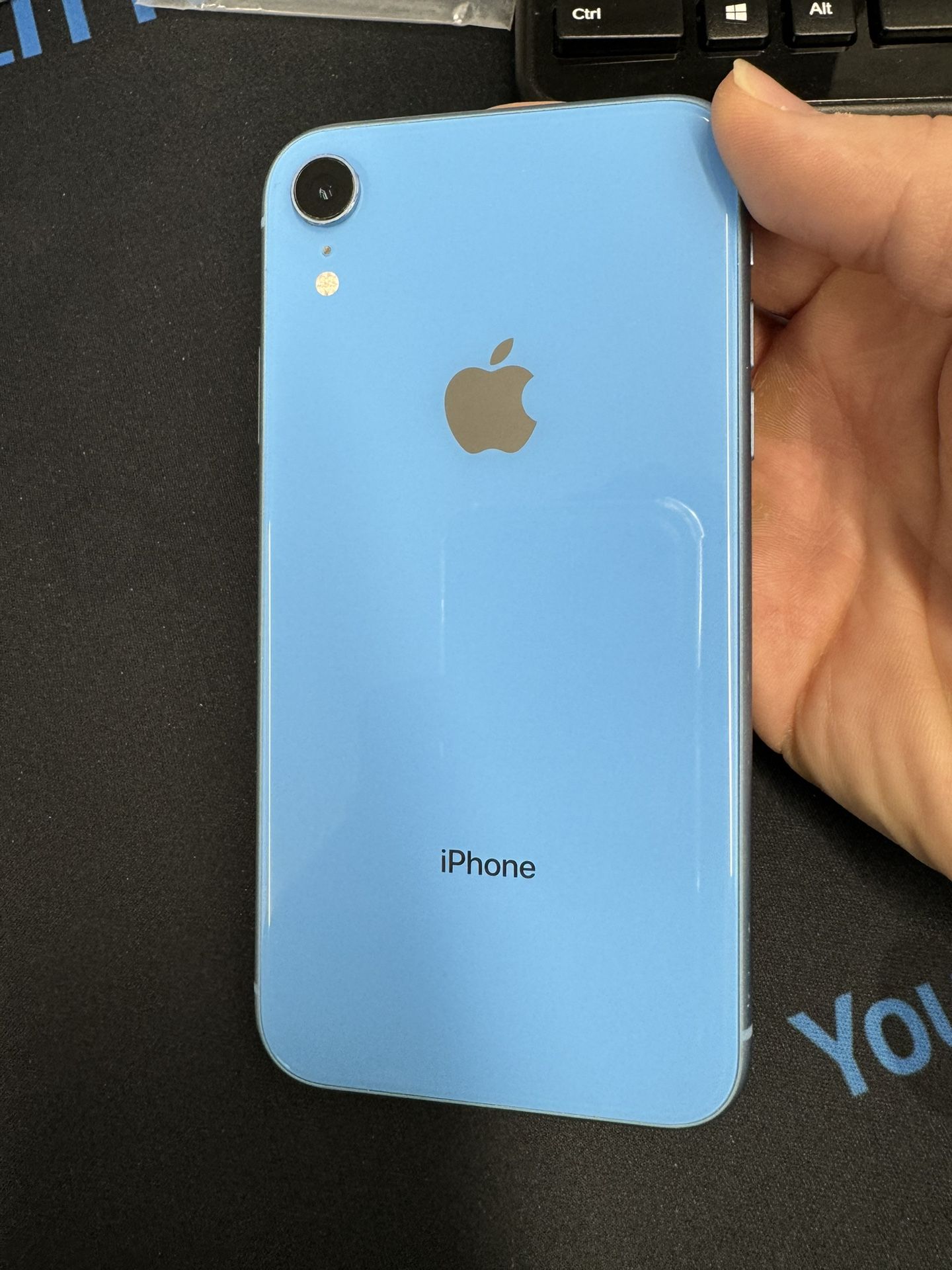 iPhone XR Unlocked 64GB